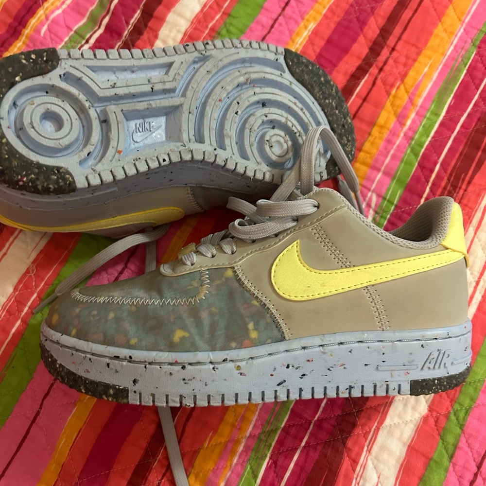 Nike Air Force 1 crater CT1986-001.